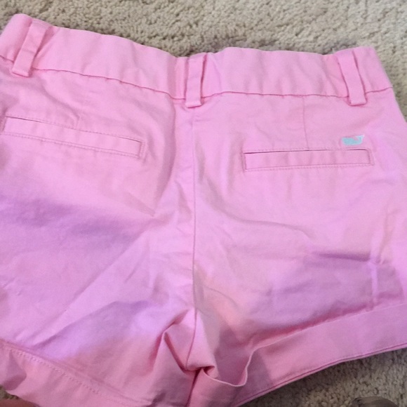 Vineyard vines shorts - Picture 2 of 3